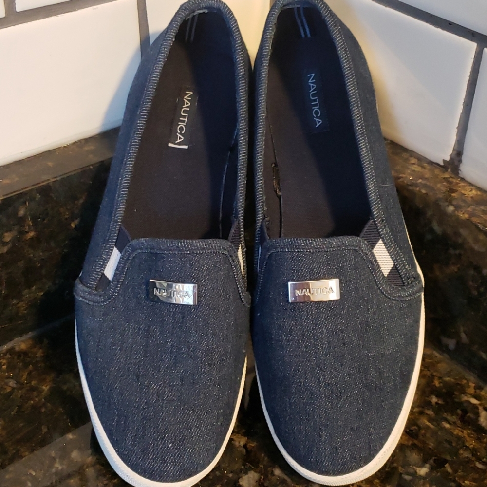 Nautica loafers